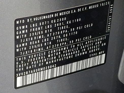 Used 2024 Volkswagen Tiguan SE image 28