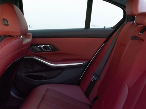 Used 2024 BMW 330i Sedan w/ Premium Package image 22