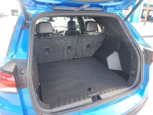 Certified 2024 Chevrolet Equinox RS FWD image 22