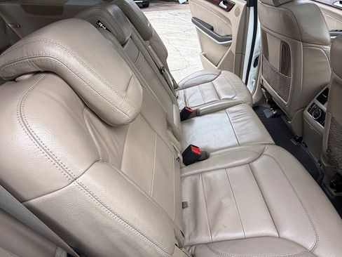 Used 2014 Mercedes-Benz GL 550 4MATIC image 21