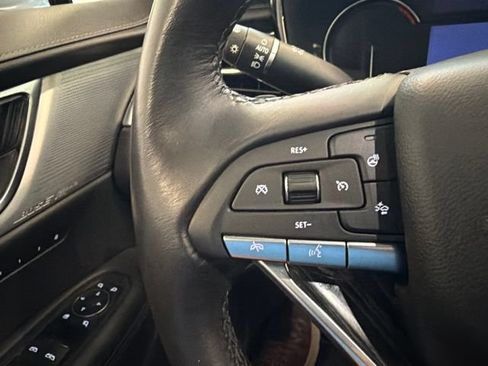 Used 2024 Cadillac XT6 Premium Luxury w/ LPO, Floor Liner Package AWD/4WD image 35