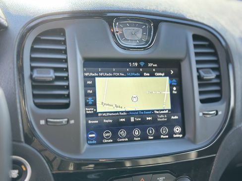 Used 2022 Chrysler 300 S image 19