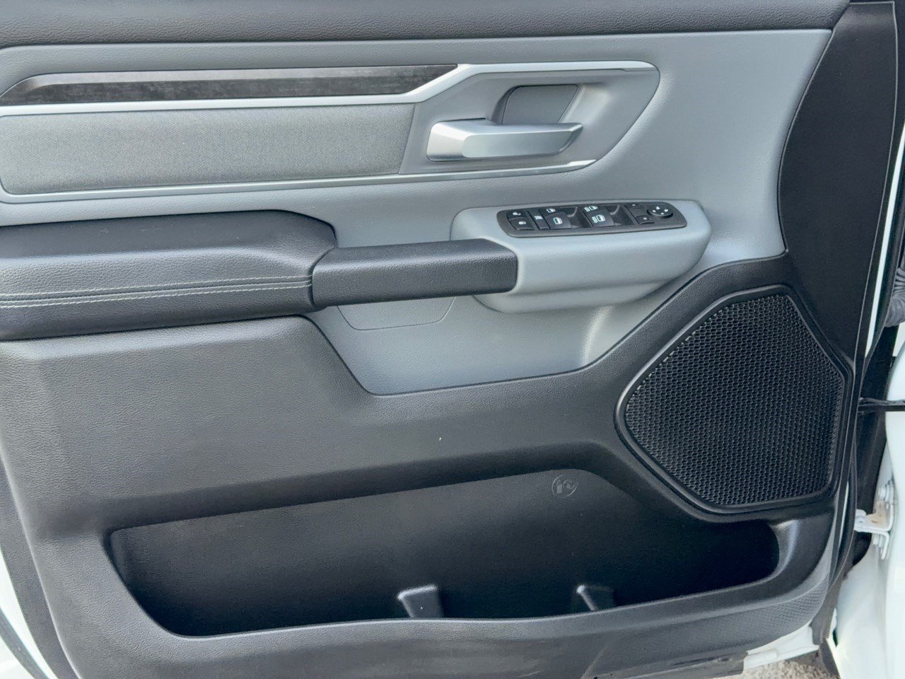 Used 2023 RAM 1500 Big Horn RWD image 14