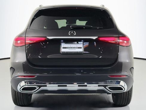 Used 2024 Mercedes-Benz GLC 300 image 4
