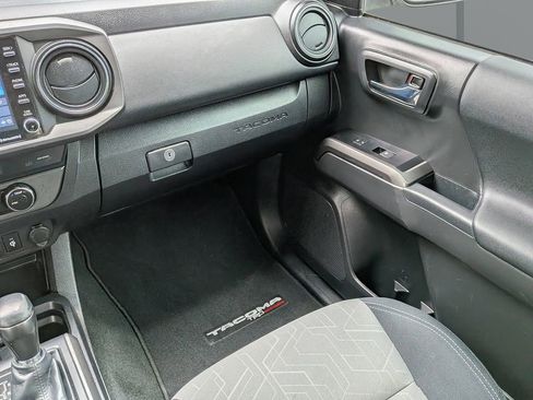 Used 2023 Toyota Tacoma TRD Off-Road AWD/4WD image 16