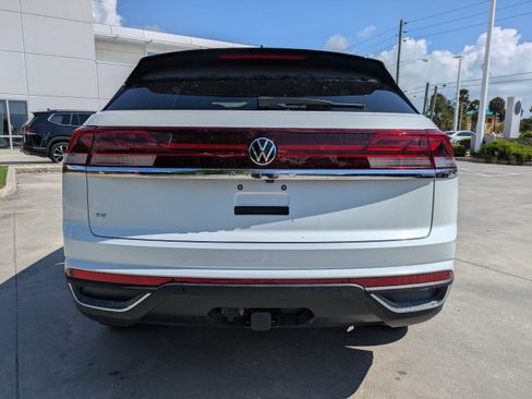 New 2026 Volkswagen Atlas Cross Sport SE FWD image 5