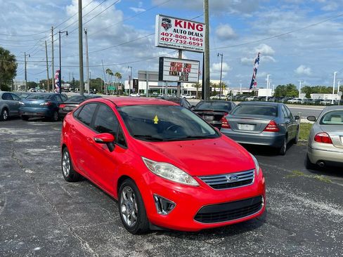 Used 2012 Ford Fiesta SEL image 2