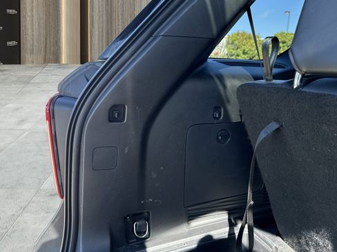 Used 2020 Ford Explorer XLT w/ Equipment Group 202A image 39