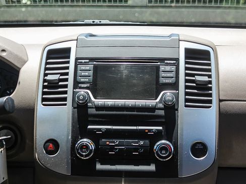 Used 2017 Nissan Frontier SV RWD image 17