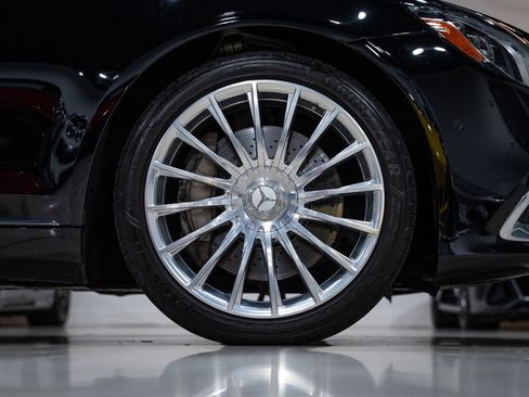 Used 2018 Mercedes-Benz Maybach S 560 4MATIC image 56