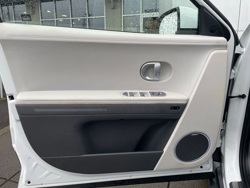 Used 2023 Hyundai Ioniq 5 Limited image 11