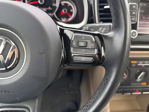 Used 2014 Volkswagen Beetle 2.5 image 19