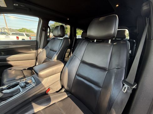 Used 2019 Jeep Grand Cherokee Limited w/ Luxury Group II AWD/4WD image 9