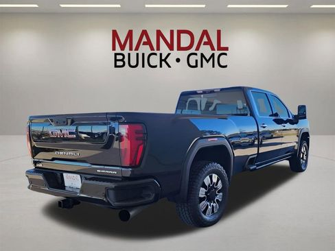 Used 2025 GMC Sierra 3500 Denali w/ Denali Reserve Package AWD/4WD image 4