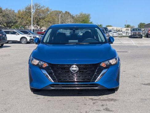 Used 2024 Nissan Sentra SV image 2