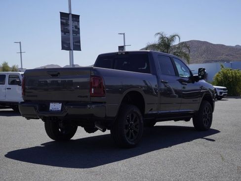 New 2026 RAM 2500 Laramie AWD/4WD image 4