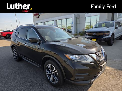 Used 2019 Nissan Rogue SV w/ Premium Package AWD/4WD image 1
