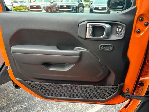 Used 2025 Jeep Wrangler Unlimited Sport AWD/4WD image 25
