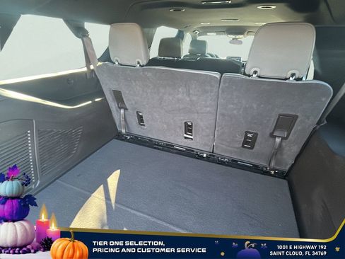 Certified 2024 Chevrolet Suburban LT image 32