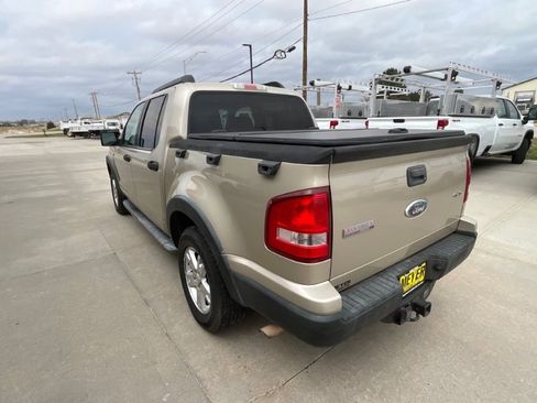 Used 2007 Ford Explorer Sport Trac XLT image 6