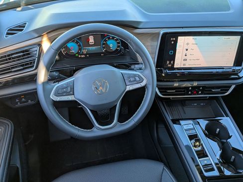 New 2026 Volkswagen Atlas SE image 27