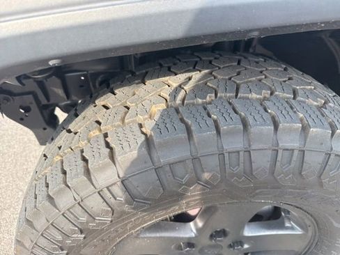 Used 2018 Jeep Wrangler Unlimited Sport AWD/4WD image 10