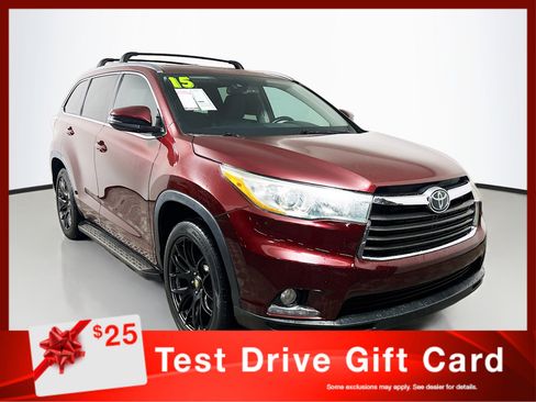 Used 2015 Toyota Highlander Limited Platinum FWD image 1
