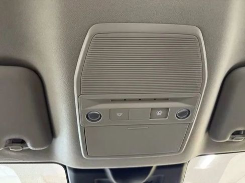 New 2026 Nissan Sentra SV w/ SV Convenience Package image 18