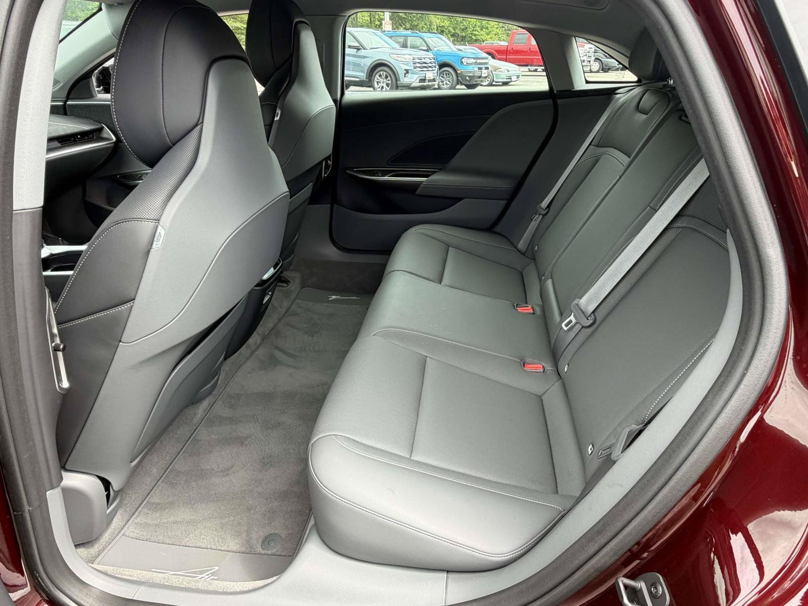 Used 2025 Lucid Air Pure RWD image 24