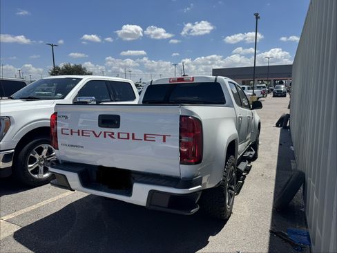 Used 2021 Chevrolet Colorado W/T w/ Custom Special Edition RWD image 4
