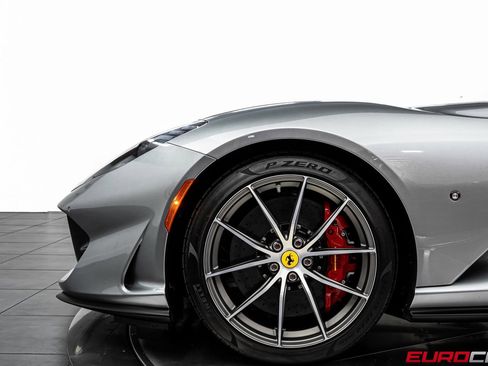 Used 2022 Ferrari 812 GTS image 15