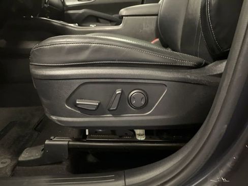 Used 2022 Kia Sorento EX w/ Panoramic Sunroof Package image 12