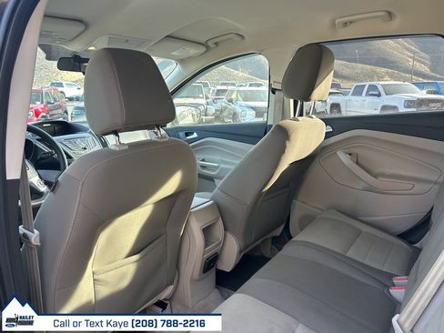 Used 2016 Ford Escape SE w/ SE Cold Weather Package image 11