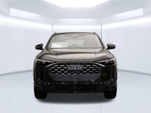 Used 2025 Audi Q5 Premium w/ Convenience Package AWD/4WD image 8