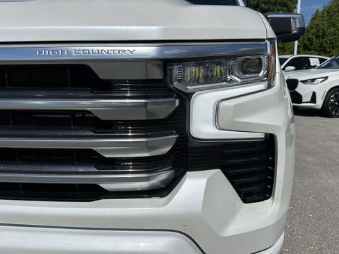 Used 2024 Chevrolet Silverado 1500 High Country AWD/4WD image 6