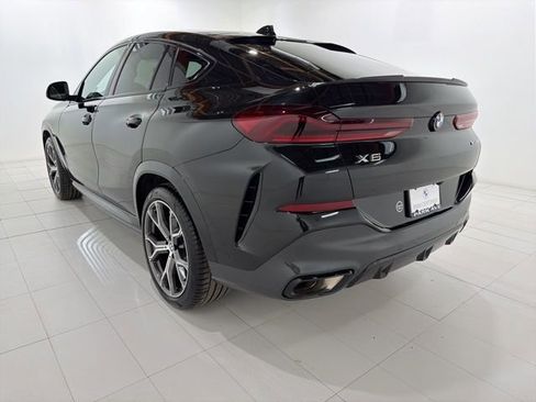 Certified 2023 BMW X6 xDrive40i w/ M Sport Package image 3