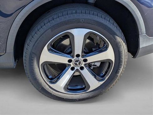 Used 2019 Mercedes-Benz GLC 350e 4MATIC image 22
