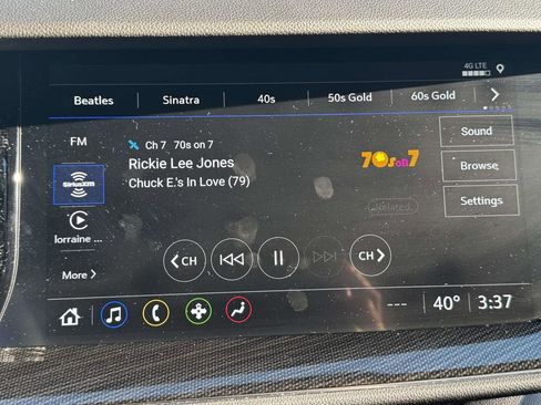 Used 2023 Buick Envision Essence image 25