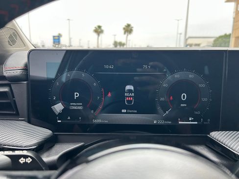 Used 2025 Nissan Kicks SR AWD/4WD image 20
