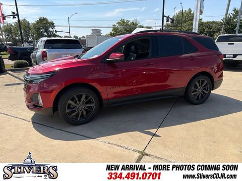 Used 2023 Chevrolet Equinox RS w/ LPO, Floor Liner Package FWD image 7