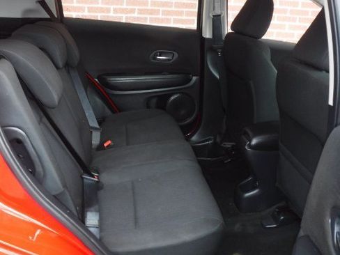 Used 2018 Honda HR-V LX image 15