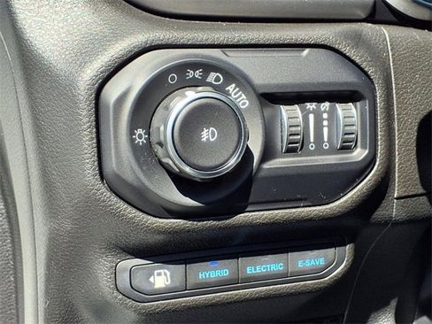 Certified 2022 Jeep Wrangler Unlimited Rubicon 4xe w/ Cold Weather Group image 18