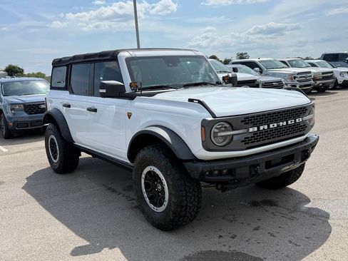 Used 2022 Ford Bronco Badlands AWD/4WD image 2