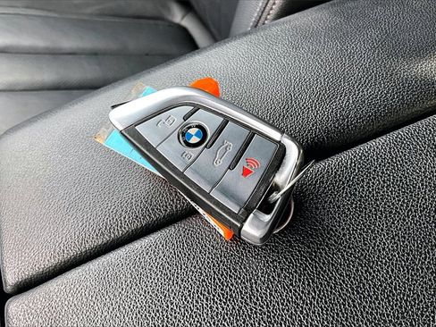 Used 2019 BMW X5 xDrive40i w/ Premium Package 2 image 11