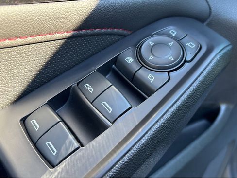 Used 2022 Chevrolet Traverse RS AWD/4WD image 25