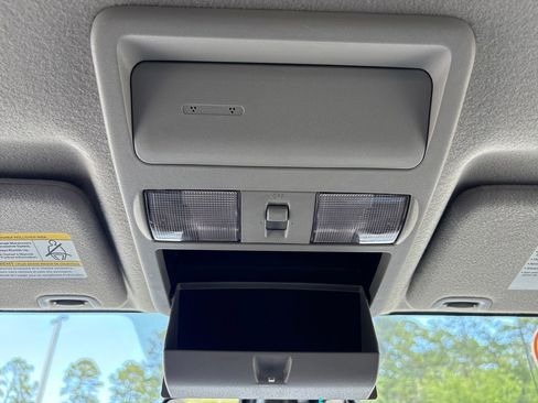 Used 2019 Nissan Frontier PRO-4X AWD/4WD image 37