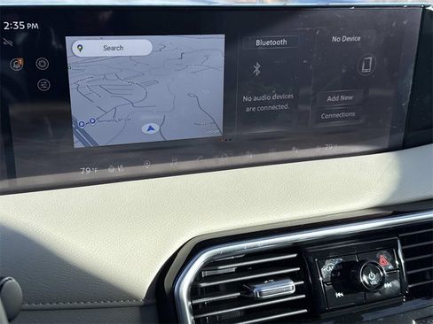 New 2026 Nissan Armada Platinum image 4