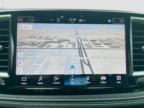 Used 2024 Chrysler Pacifica Select image 13