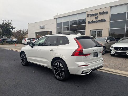 New 2026 Volvo XC60 B5 Plus w/ Protection Package Premier image 4