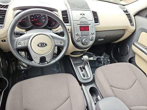 Used 2010 Kia Soul ! FWD image 10